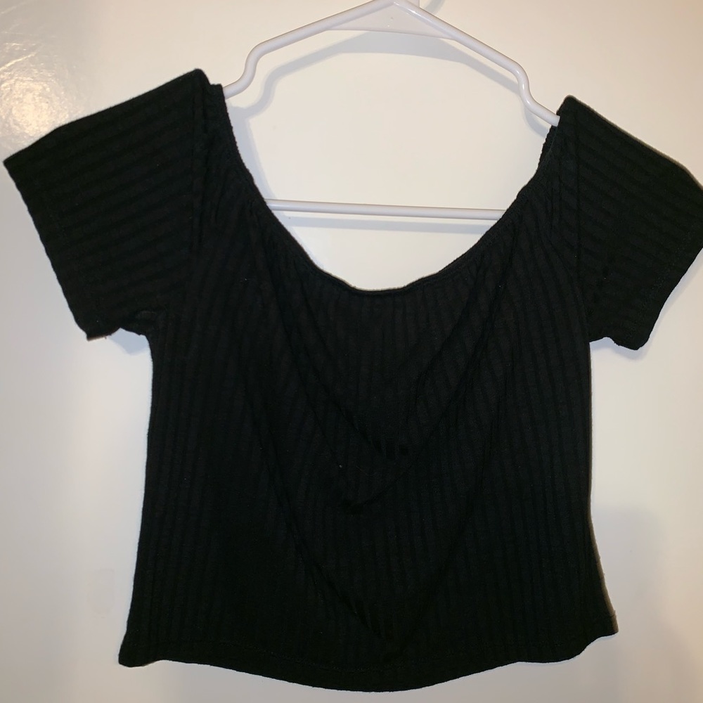 Laura’s Boutique Black Crop Top
